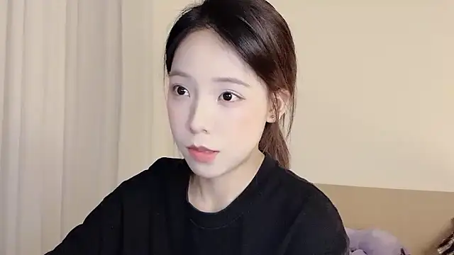 Snapshot of Meng_777 chatting on 11/07/25, 10:37 Meng 777 online show from 11/07/25, 10:37