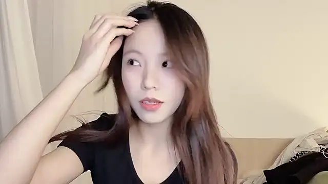 Snapshot of Meng_777 chatting on 12/01/25, 01:16 Meng 777 online show from 12/01/25, 01:16