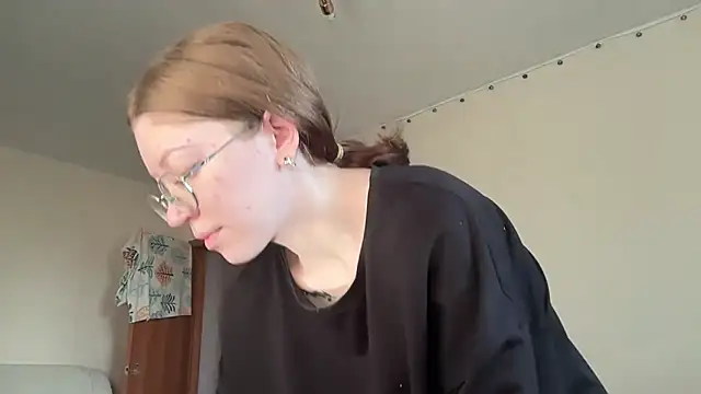 Snapshot of MargarettNewbie chatting on 09/21/25, 04:14 MargarettNewbie online show from 09/21/25, 04:14