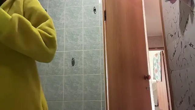 Snapshot of MargarettNewbie chatting on 09/29/25, 04:17 MargarettNewbie online show from 09/29/25, 04:17