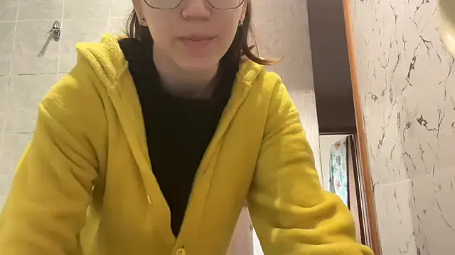 Snapshot of MargarettNewbie chatting on 09/30/25, 04:28 MargarettNewbie online show from 09/30/25, 04:28