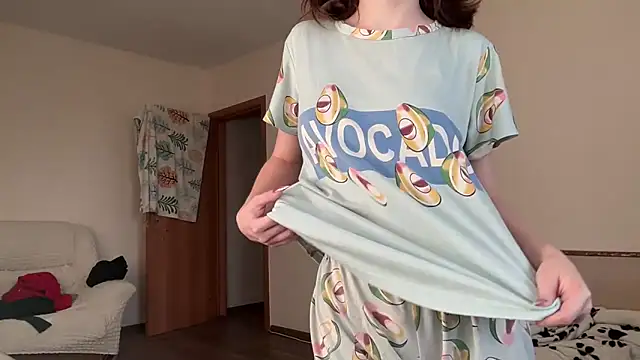 Snapshot of MargarettNewbie chatting on 10/08/25, 04:10 MargarettNewbie online show from 10/08/25, 04:10