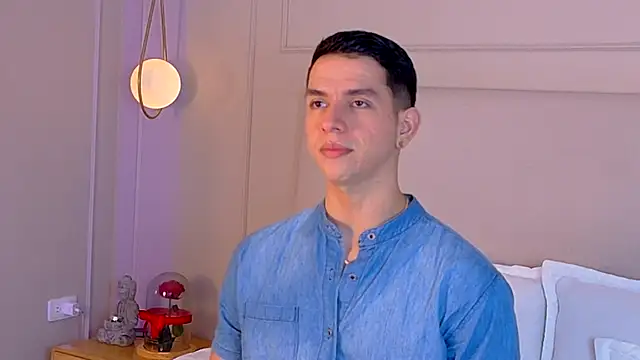 Snapshot of ZaneDawson chatting on 11/06/25, 03:51 ZaneDawson online show from 11/06/25, 03:51