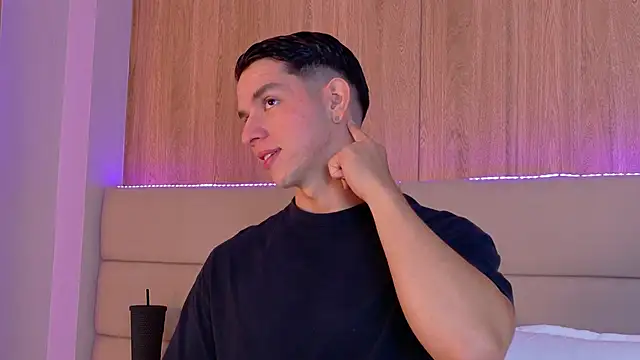 Snapshot of ZaneDawson chatting on 11/29/25, 07:55 ZaneDawson online show from 11/29/25, 07:55