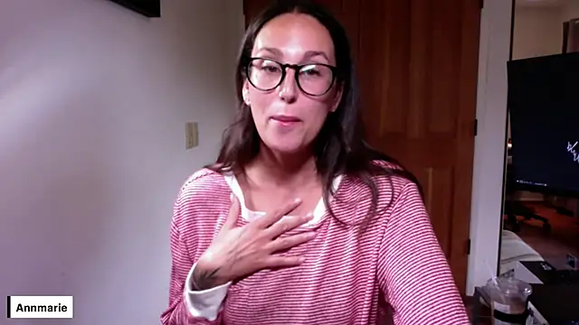 Snapshot of annmarieferrara chatting on 09/29/25, 06:02 annmarieferrara online show from 09/29/25, 06:02