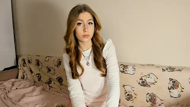 LinhStirna online show from 10/18/25, 01:45