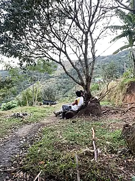 Snapshot of sky-wolves chatting on 09/17/25, 10:11 sky-wolves online show from 09/17/25, 10:11