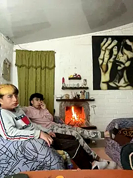 Snapshot of sky-wolves chatting on 09/25/25, 06:17 sky-wolves online show from 09/25/25, 06:17