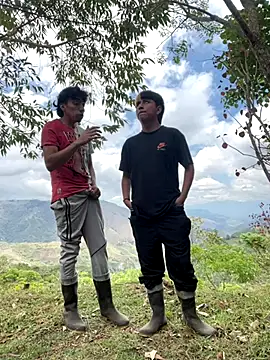 Snapshot of sky-wolves chatting on 09/29/25, 04:56 sky-wolves online show from 09/29/25, 04:56