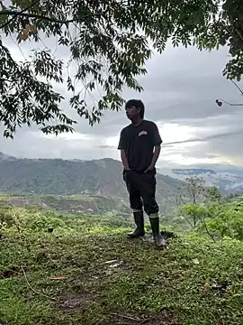 Snapshot of sky-wolves chatting on 10/12/25, 09:36 sky-wolves online show from 10/12/25, 09:36