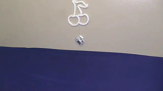 Snapshot of Serafynn chatting on 11/14/25, 09:13 Serafynn online show from 11/14/25, 09:13