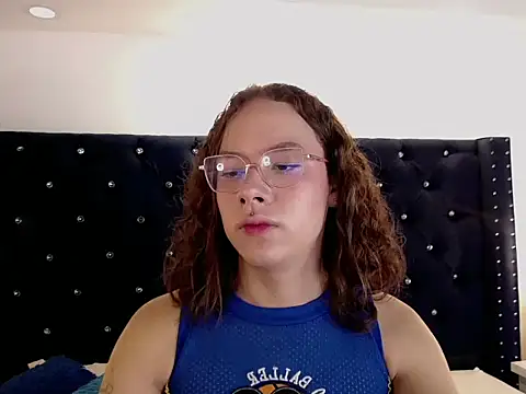 Snapshot of bycandy_ chatting on 10/01/25, 01:39 bycandy  online show from 10/01/25, 01:39