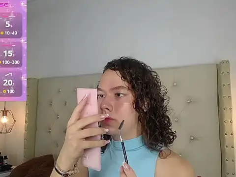 Snapshot of bycandy_ chatting on 10/26/25, 12:11 bycandy  online show from 10/26/25, 12:11