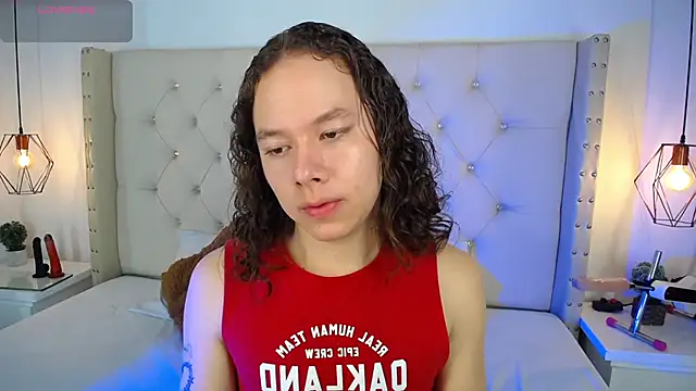 Snapshot of bycandy_ chatting on 12/16/25, 12:10 bycandy online show from 12/16/25, 12:10