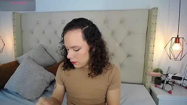 Snapshot of bycandy_ chatting on 12/18/25, 01:06 bycandy online show from 12/18/25, 01:06