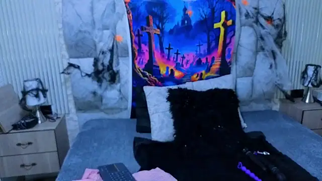 Snapshot of sofiagutierrez__ chatting on 10/27/25, 03:21 sofiagutierrez   online show from 10/27/25, 03:21