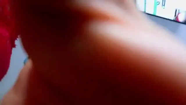 Snapshot of sofiagutierrez__ chatting on 10/29/25, 03:42 sofiagutierrez   online show from 10/29/25, 03:42