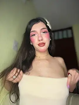 Emily-hottson online show from 06/23/26, 01:03