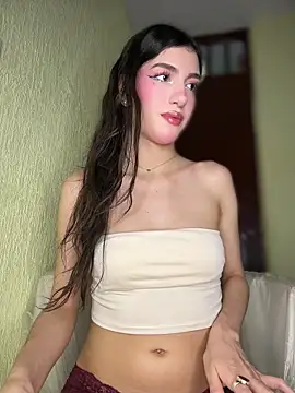 Emily-hottson online show from 06/30/26, 02:12
