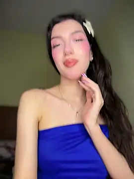 Emily-hottson online show from 07/05/26, 04:19