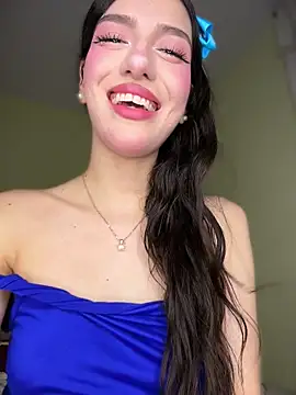 Emily-hottson online show from 07/11/26, 11:39