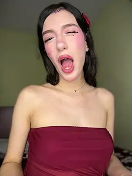 Emily-hottson online show from 07/12/26, 11:18