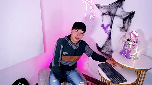 Peter chase online show from 10/22/25, 07:46