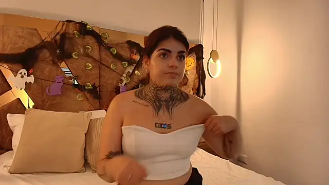 Snapshot of amelie__grace chatting on 10/10/25, 09:58 amelie grace online show from 10/10/25, 09:58