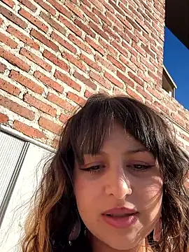 Snapshot of MaiaRouge chatting on 10/06/25, 09:40 MaiaRouge online show from 10/06/25, 09:40