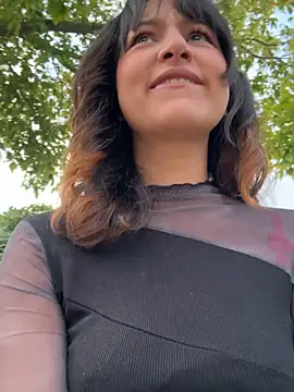 Snapshot of MaiaRouge chatting on 10/14/25, 07:20 MaiaRouge online show from 10/14/25, 07:20