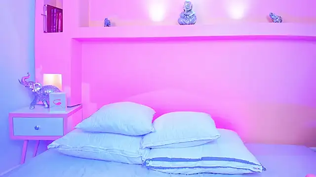 SofiaFontaiine online show from 10/15/25, 03:50