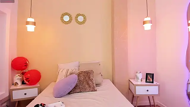 SofiaFontaiine online show from 10/30/25, 05:20