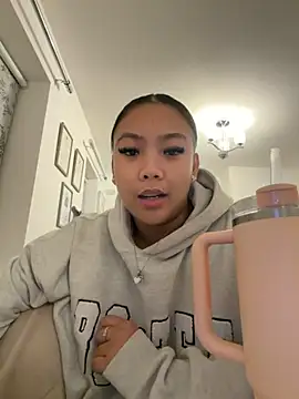 MissCherryyxox online show from 09/26/25, 07:18