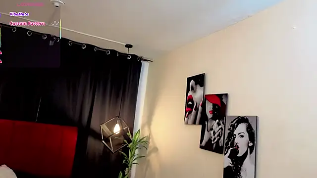 Snapshot of Angel-dragun chatting on 10/05/25, 03:16 Angel-dragun online show from 10/05/25, 03:16