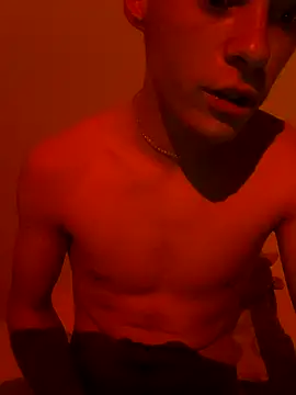 davidsexyboy6781 online show from 09/15/25, 10:43