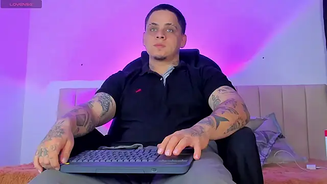 Snapshot of denis_munera chatting on 09/19/25, 10:49 denis munera online show from 09/19/25, 10:49