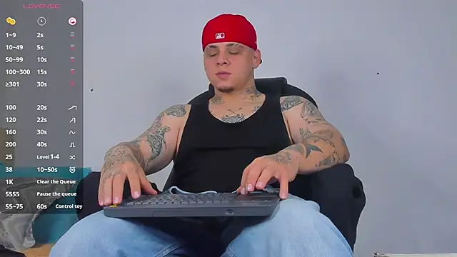 Snapshot of denis_munera chatting on 09/28/25, 12:54 denis munera online show from 09/28/25, 12:54