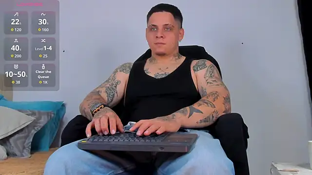 Snapshot of denis_munera chatting on 09/29/25, 12:32 denis munera online show from 09/29/25, 12:32