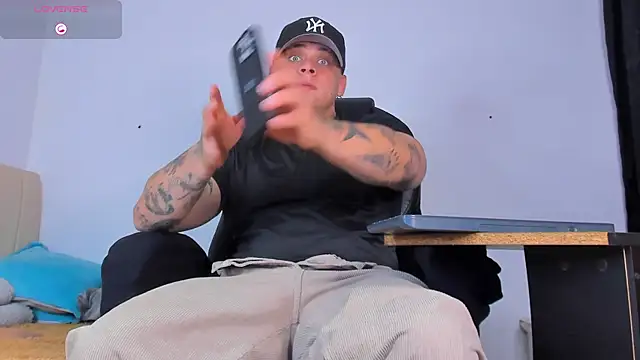 Snapshot of denis_munera chatting on 10/03/25, 12:02 denis munera online show from 10/03/25, 12:02