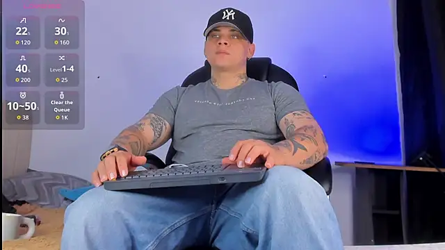 Snapshot of denis_munera chatting on 10/16/25, 09:54 denis munera online show from 10/16/25, 09:54