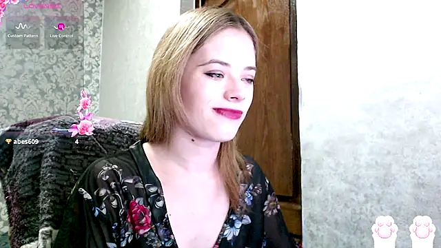 Snapshot of Kate__Loves chatting on 09/30/25, 05:29 Kate Loves online show from 09/30/25, 05:29