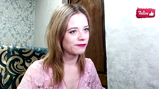 Snapshot of Kate__Loves chatting on 10/15/25, 05:13 Kate Loves online show from 10/15/25, 05:13