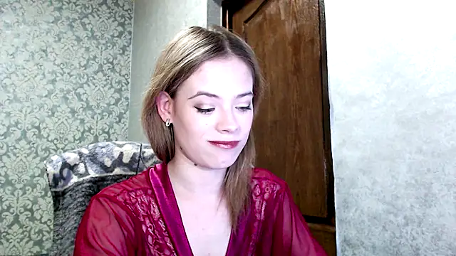 Snapshot of Kate__Loves chatting on 10/21/25, 05:46 Kate Loves online show from 10/21/25, 05:46