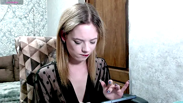 Kate  Loves online show from 07/18/26, 07:28