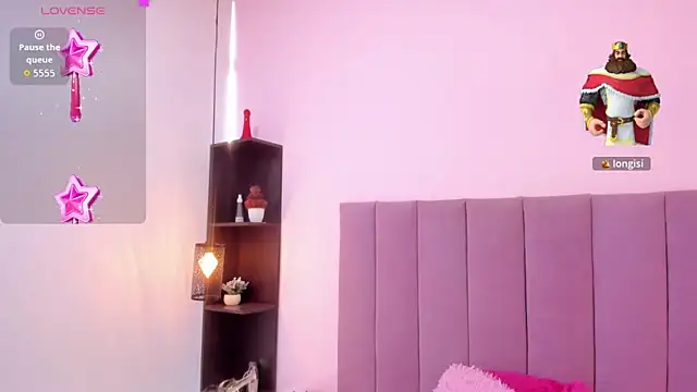 Snapshot of HoollyHendrix chatting on 10/29/25, 08:21 HoollyHendrix online show from 10/29/25, 08:21