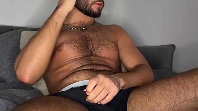 Snapshot of bosskaan12 chatting on 10/11/25, 11:36 bosskaan12 online show from 10/11/25, 11:36