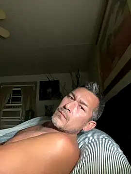 Snapshot of countryboi2002 chatting on 10/08/25, 02:31 countryboi2002 online show from 10/08/25, 02:31