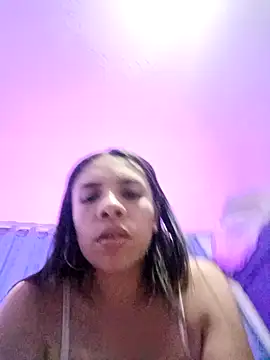 Snapshot of VioletStonee1 chatting on 10/01/25, 08:04 VioletStonee1 online show from 10/01/25, 08:04