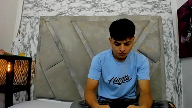 Logan Jhonson online show from 11/07/25, 02:22