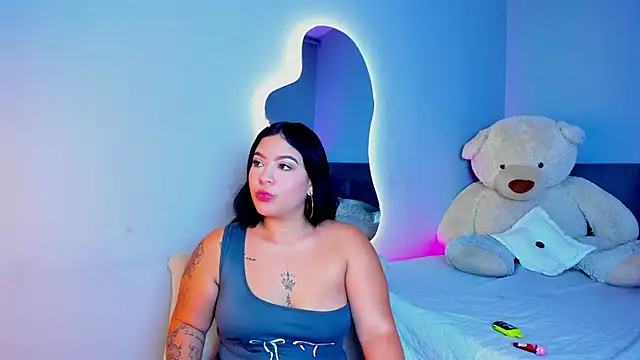 AlyCuper online show from 09/18/25, 08:22